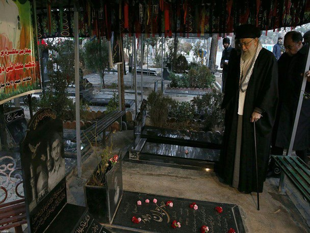 مقام معظم رهبری در مورد کدام شهید فرمودند: معلوم است خانواده شهید فرهنگی و مذهبی هستند