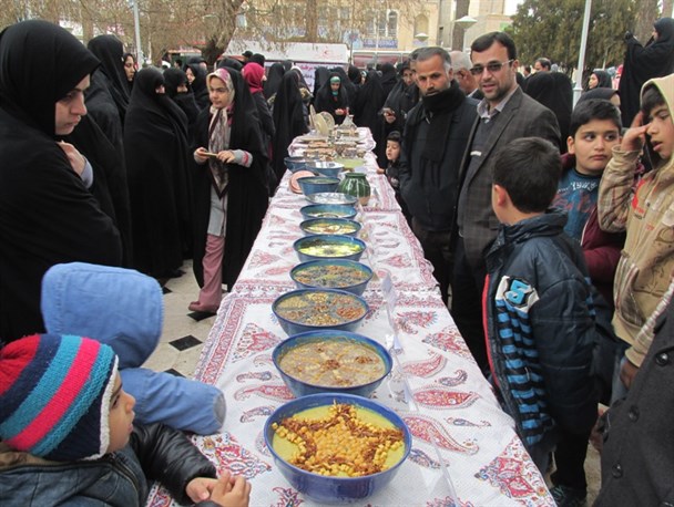 جشنواره آش‌های سنتی آشتیان برگزار شد+عکس