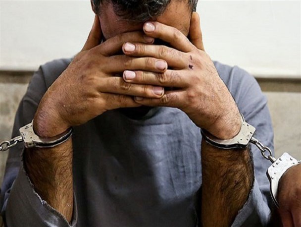 بلدچی قاچاقچیان موادمخدر در نی ریز به دام افتاد