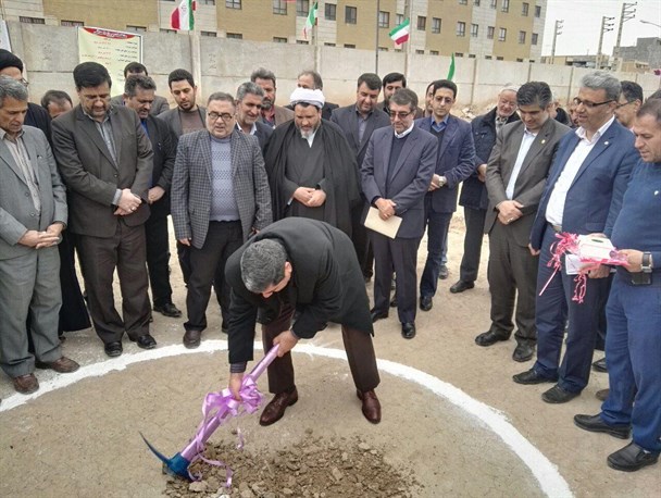 مجتمع 20 واحدی مسکونی  و تجاری  بنیاد مسکن گرمسار کلید خورد