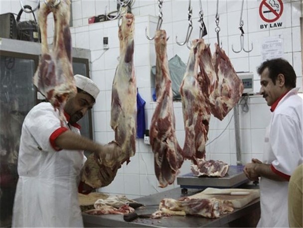 اقدام به احتکار برخی قصابی های زاهدان برای افزایش قیمت گوشت/ تعزیرات حکومتی: با متخلفین برخورد می شود