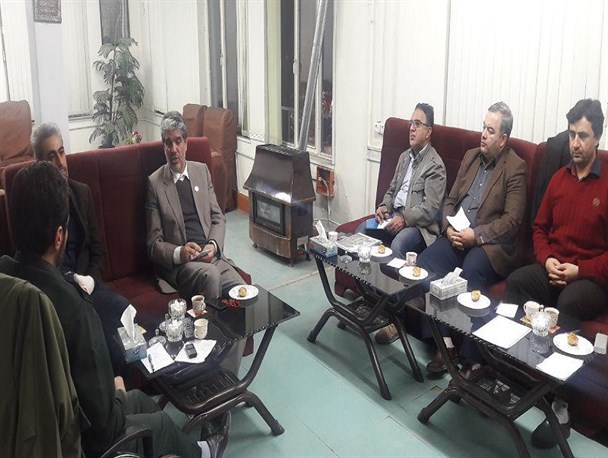 مطالبه و درخواست رسیدگی به مشکلات حوزه بهداشت و درمان از نماینده میانه