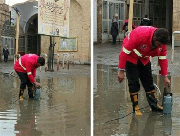 انجام بیش از ۲۰۰۰ مأموریت برای رفع آبگرفتگی معابر یزد