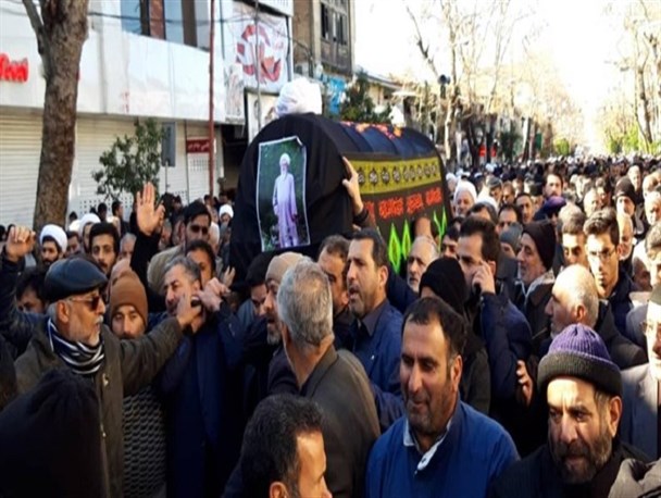 پیکر آیت الله طبرسی در ساری تشییع شد