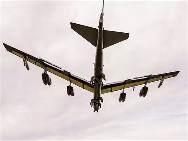 استقرار بمب‌افکن‌ هسته‌ای آمریکا در اروپا همزمان با تنش اوکراین