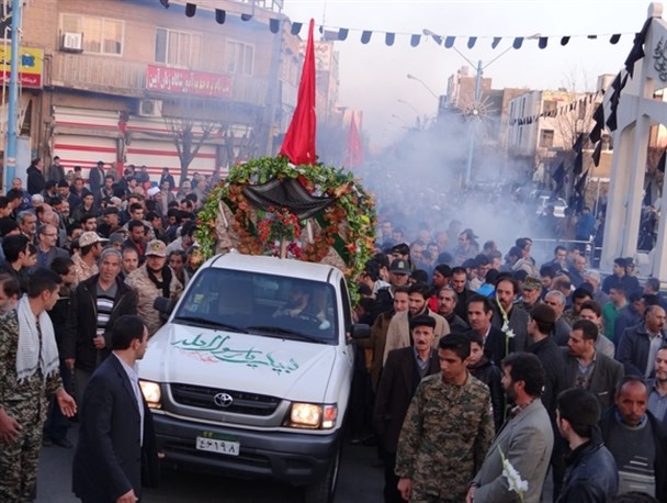 عکس/ تشییع شهدای گمنام درشبستر