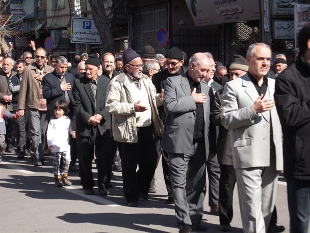 عزاداری خیابانی شهادت حضرت فاطمه زهرا(س) در شهر میانه برگزار شد+تصاویر
