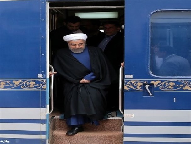 رئیس جمهور وارد ایستگاه راه آهن سمنان شد