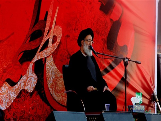 لازمه شور و هیجان فاطمی عجین شدن با ابعاد وجودی حضرت است/جدایی دین از سیاست از دشمنی های علیه اسلام بود