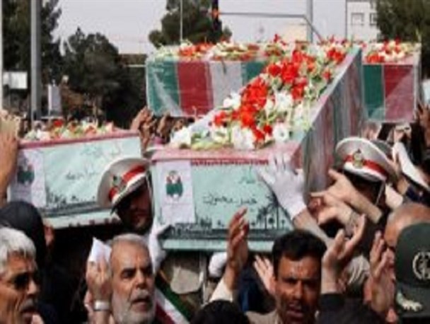 اگر حرف رهبری فصل الخطاب است پس چرا اقتصادمقاومتی دو سال است که بر زمین مانده است/برجام در مدارس چهار ساعت تدریس می شود اما فرهنگ شهادت خیر