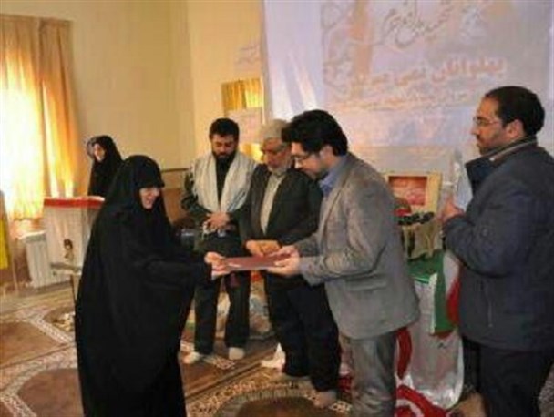 بانوان با رعایت حجاب و عفاف ادامه دهنده راه شهدا باشند