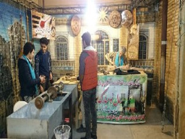 راه اندازی بازارچه موقت نوروزی صنایع دستی تاکستان