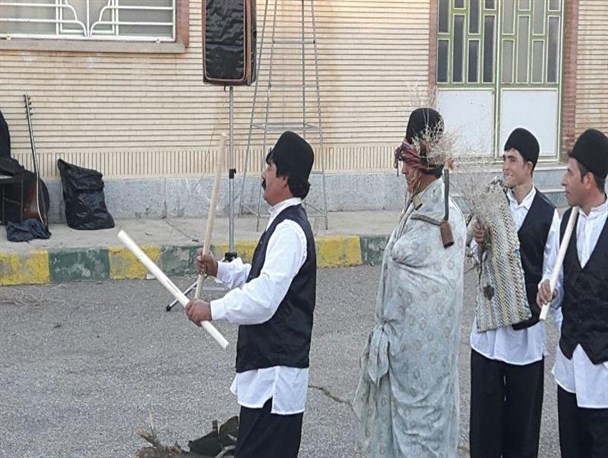 آئین کوله چارشمبه در کمیجان برگزار شد+تصاویر