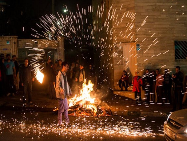 چهارشنبه سوری تفرش؛ بدون سوختگی و جراحت جدی سپری شد