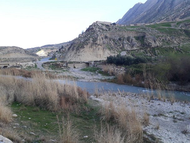 شهرستانی که محورهای ارتباطی اش هم جاذبه گردشگری است/جاده چرام به باشت،بهشتی در جنوب کشور+تصاویر
