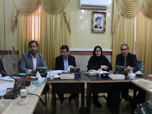 پیش بینی اشتغال بیش از هزار نفر در طرح های اشتغال فراگیر/تاخیر بانک ها در پرداخت تسهیلات خود تحریمی است