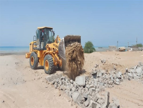 آزادسازی کامل حریم دریا در قشم