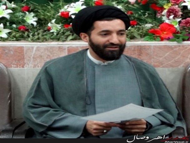 مراسماتی مانند اعتکاف در تقویت بنیه های اعتقادی جامعه بسیار موثر است