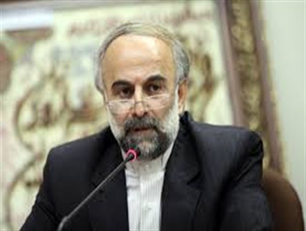 سیل گرفتگی معابر و مسدود شدن جاده در فشم و رودبار قصران