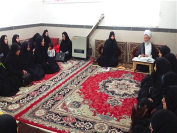 نقش مهم زنان در حفظ ارزش های اسلامی