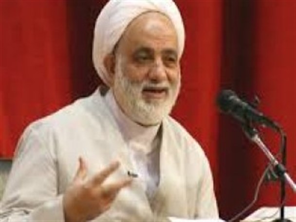 بیکاری مهم‌ترین عامل برای بالا رفتن سن ازدواج است/ باید تعداد محافظان قرآن را افزایش دهیم