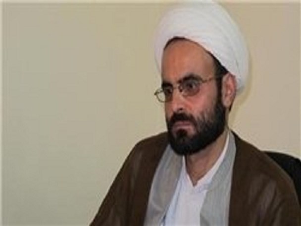هدف از اعتکاف شکستن حصار مادی گرایی دور انسان است
