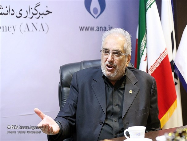 تک نرخی شدن قیمت بنزین، کارت سوخت را بی معنا کرده است/ نمی توان از طریق جایگاه های سوخت اقدام به قاچاق کرد