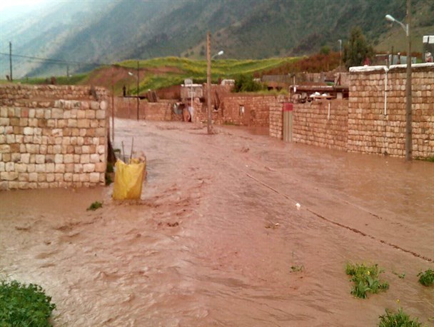 وقوع سیل در بخش طرهان شهرستان کوهدشت