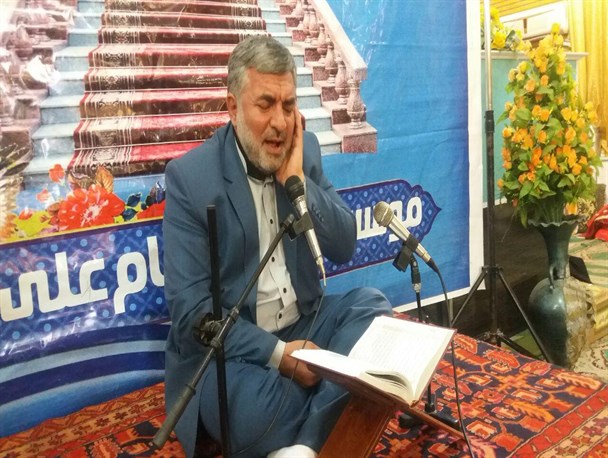 برگزاری محفل انس با قرا ن کریم همزمان با روز اعتکاف در گرمی