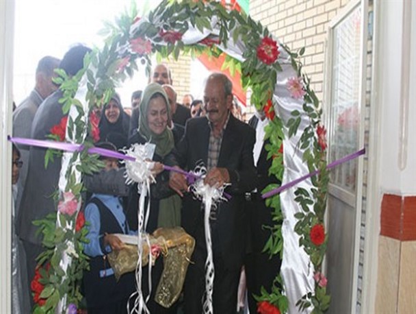 بهره برداری از مدرسه ۶ کلاسه در شهرک جهاد زاهدان/ راشکی: ۹۶ هزار کودک بازمانده از تحصیل در استان وجود دارند