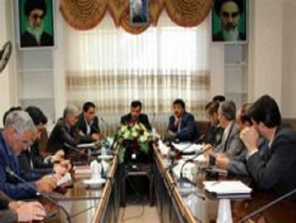 انتقال مکان ترمینال باربری و جلوگیری از ورود خودروهای سنگین به خیابان داخل شهر