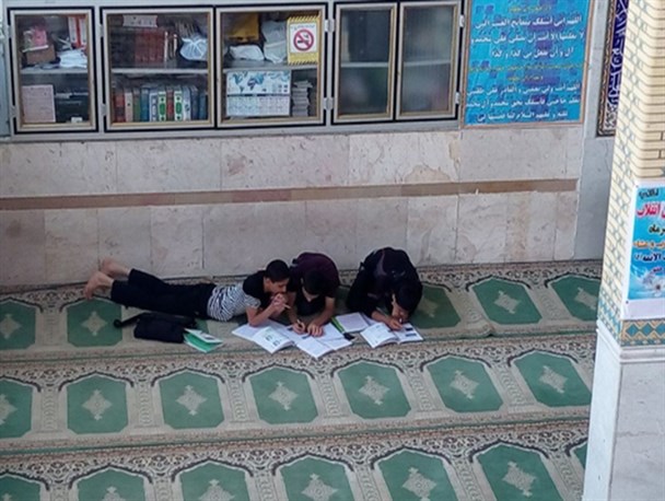 اعتکاف دانش آموزی مرودشت+تصویر