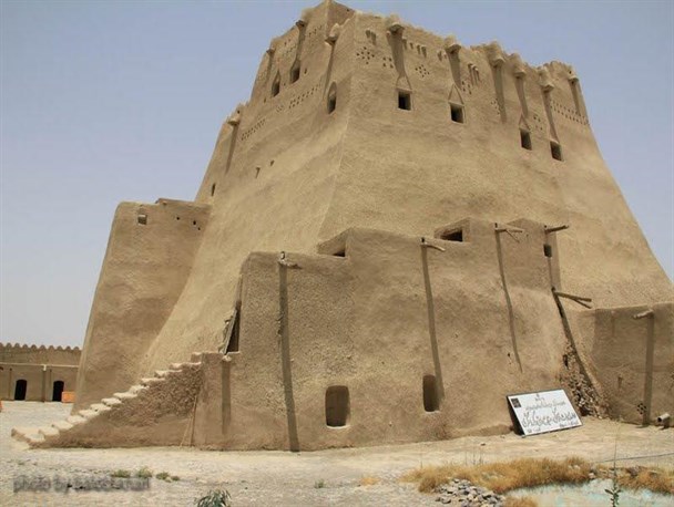 قدمت هزار ساله قلعه سب نمای ماندگار تاریخ/افزایش مقاومت قلعه در سایه استفاده از توتری