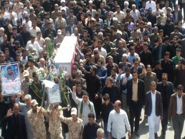 پیکر شهید "روح‌الله عالی" در زاهدان تشییع و خاکسپاری شد