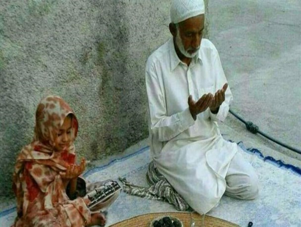 جلوه‌های زیبای رمضان در خوراکی‌های مردمان دیار نخل و آفتاب/ اینجا سفره‌های افطار ساده و روح نواز است