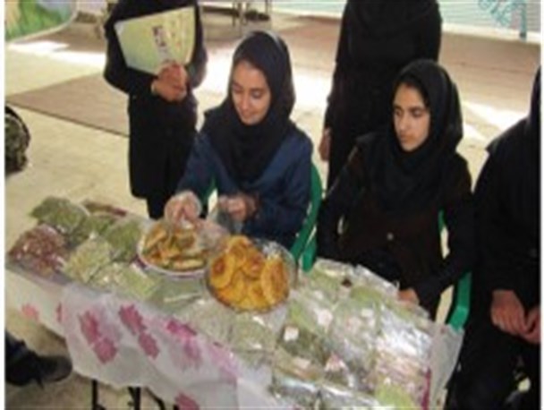جشنواره مواد غذایی در رضوانشهر/تصاویر