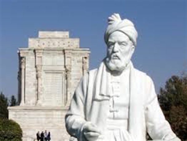 حکیم ابوالقاسم فردوسی، طلایه دار فرهنگ و ادب فارسی است