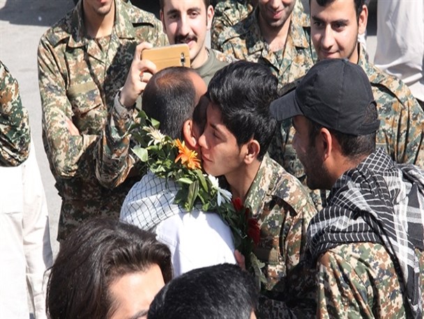 مدافعان حرم سمنانی به آغوش خانواده بازگشتند+تصاویر