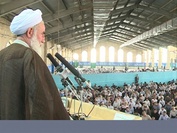 سپاه در برابر توطئه های دشمنان ایستادگی کرده است/ جوانان قلب تپنده و سرمایه ملت هستند