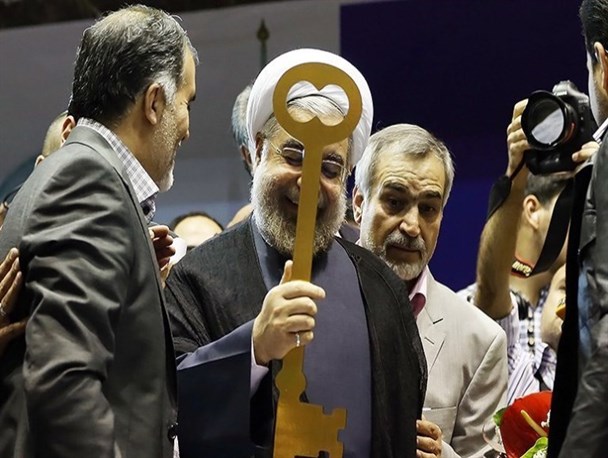 ستاد روحانی در فریدونکنار دست به دامان کودکان شد!