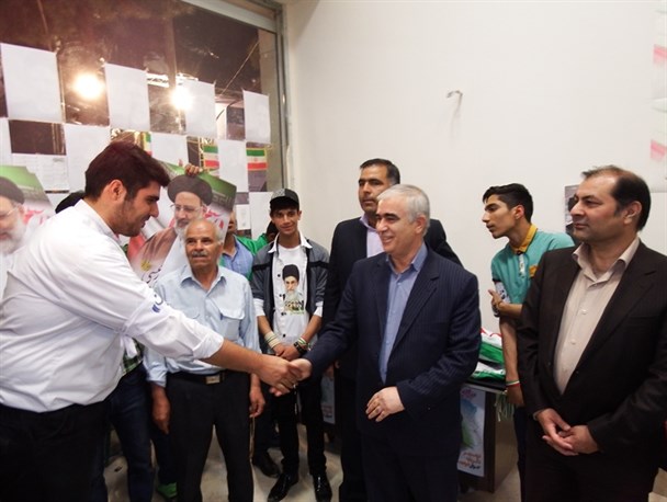 گلایه مندی اعضای ستاد رئیسی از تبعیض بین ستادها/ از تجملات تا حضور مدیران دولتی در ستاد روحانی