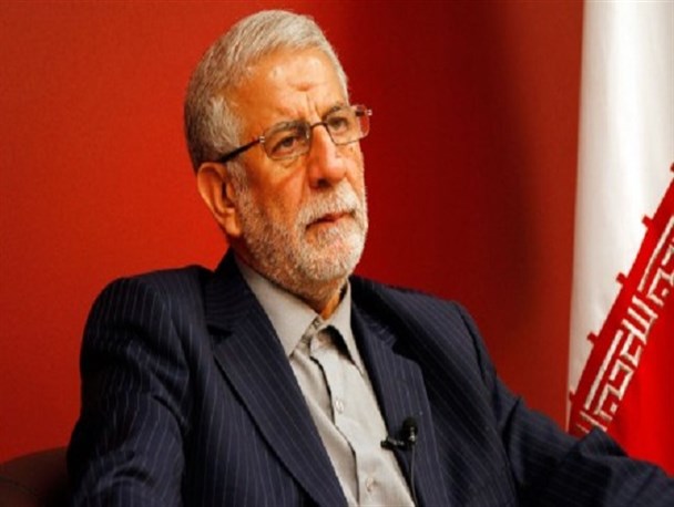 اگر مشکل عده ای با فحش دادن به بنده حل می شود آنها را حلال می کنم/ نماینده کارش دخالت در عزل و نصب مدیران نیست/نمره قبولی به دولت روحانی نمی دهم