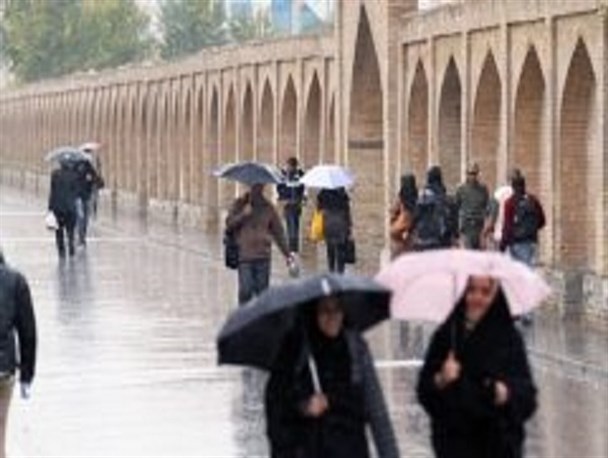 ورود سامانه بارشی جدید به استان/ هوای اصفهان تا آخر هفته سالم است