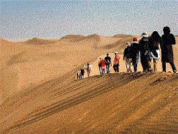 ساماندهی محور گردشگری کویر مرنجاب در سال جاری/ اجرای طرح مطالعات سایت تاریخی «ویگل»