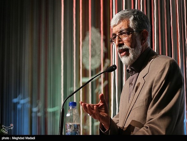حداد عادل: ۴ هزار دانشجو در جهان فارسی می‌آموزند