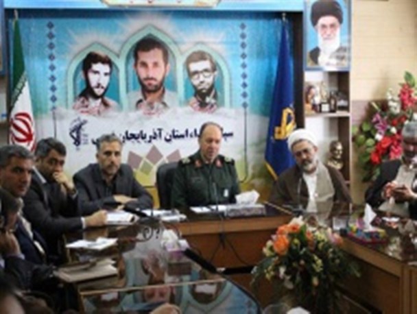لزوم ورود کارشناسانه نخبگان به محورهای بیانیه گام دوم انقلاب