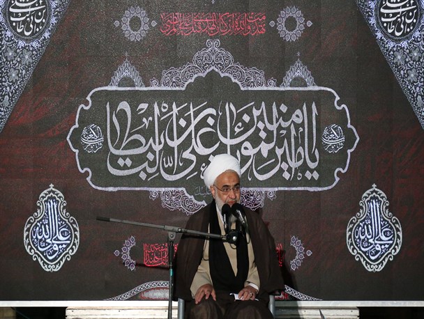 زندگی معنوی با مرکزیت شب قدر محقق می‌شود/ استفاده از شب قدر انسان را یکسال از عذاب دور نگه می‌دارد
