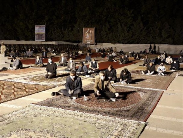 مراسم احیاء شب نوزدهم ماه مبارک رمضان در خرم آباد برگزار شد+عکس