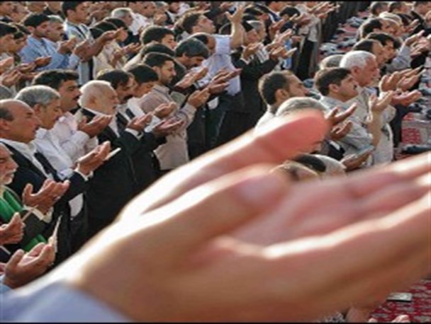 برخی ها در تضعیف نام روحانیت می کوشند/ شکاف سیاسی داخلی و نگاه فرقه ای، دلایل ماندگار شدن تروریست ها در عراق است/ با جانفشانی های سربازان امام زمان(عج) در آرامش به سر میبریم