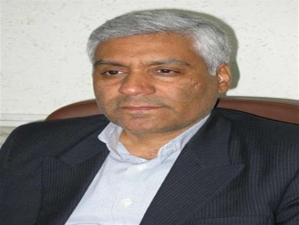 راه برون رفت از مشکلات اقتصادی، آموزش همراه تولید است